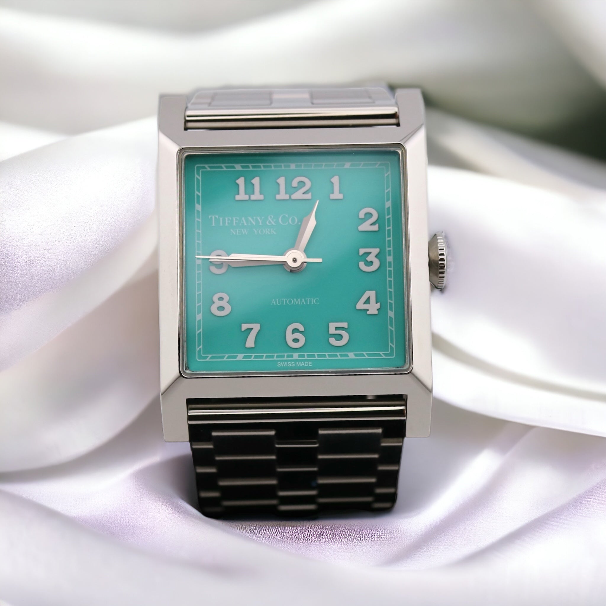 Tiffany and Co - union square - Large dial - preowned mint condition